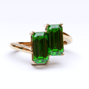 緑色透明石のリング